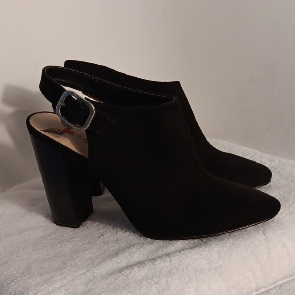 Penny Loves Kenny Elegant Black Women's Slingback Heels